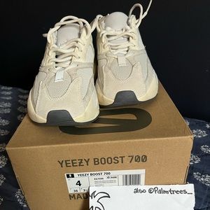 Yeezy Boost 700 mens/kids size 4